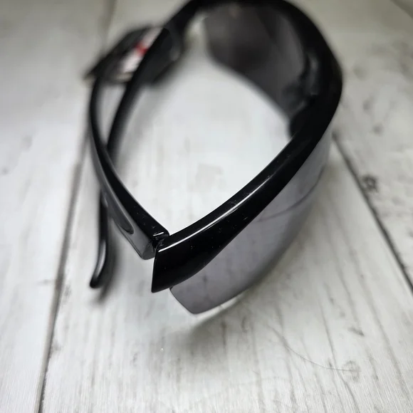 NWT Foster Grant Black Sport Sunglasses - Picture 2 of 7